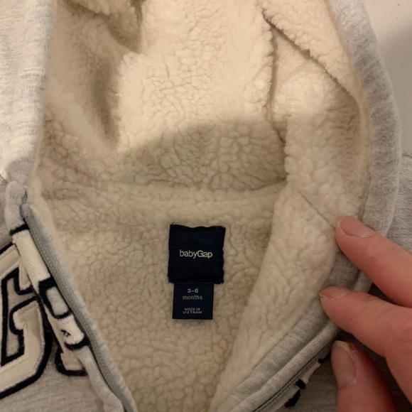 Baby gap hoodies - Picture 1 of 2